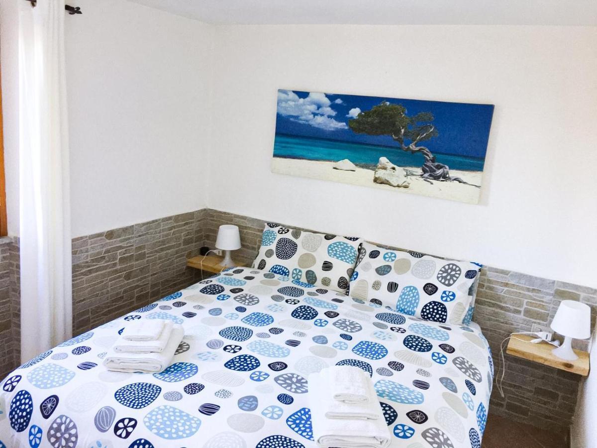 B&B Tavolara Puntaldia Ngoại thất bức ảnh